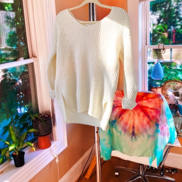 cream dainty crossed back sweater 🔮 - Picture 7 of 7
